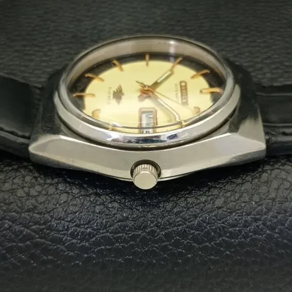 Vintage 1981 Citizen Automatic Mens Silver Watch W/daydate & Gold accents